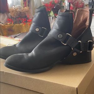 Cambelle booties lether